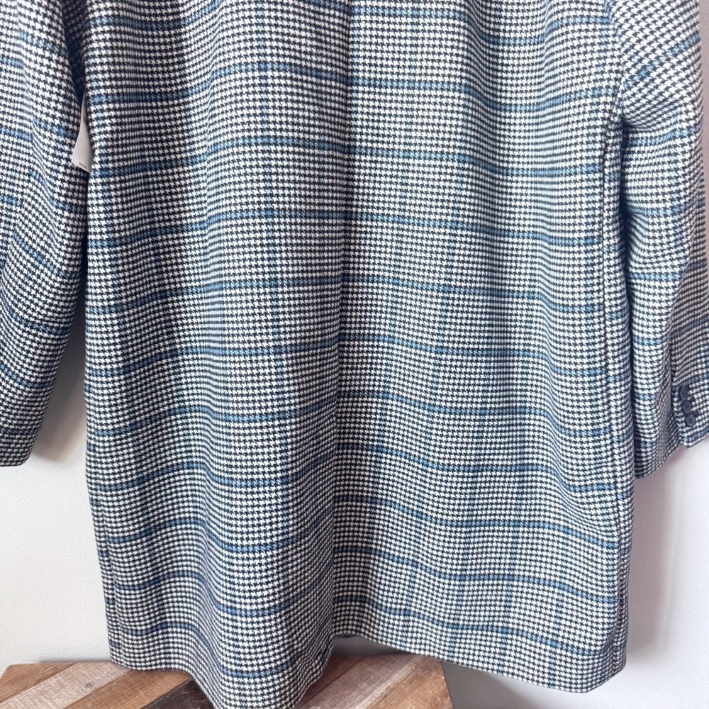 Old Navy Women's Black and White Checkered Trench Coat - Picture 7 of 9